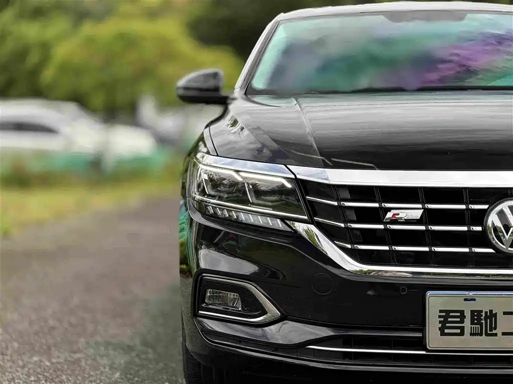 Volkswagen Passat — фото 4