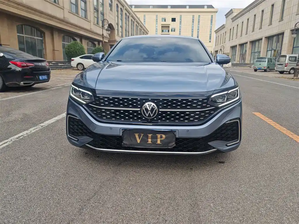 Volkswagen Passat — фото 7