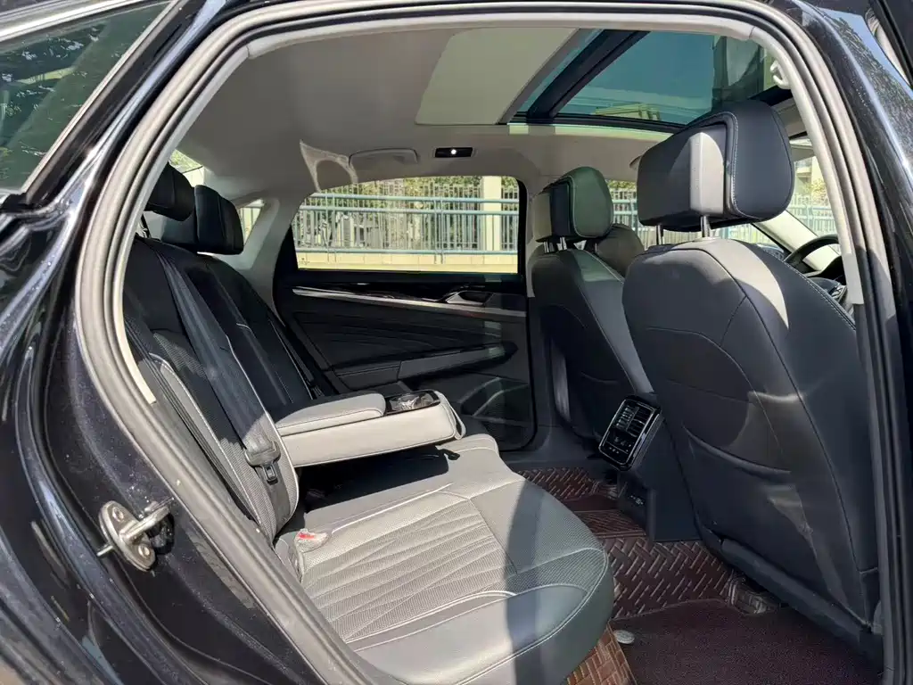Volkswagen Passat — фото 3