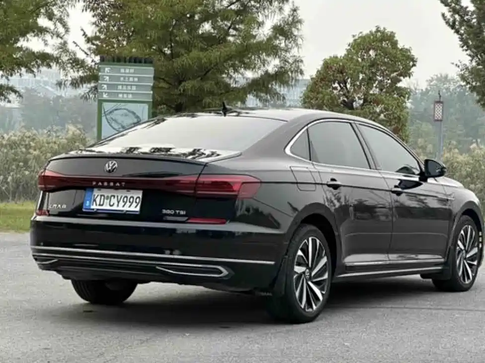 Volkswagen Passat — фото 9