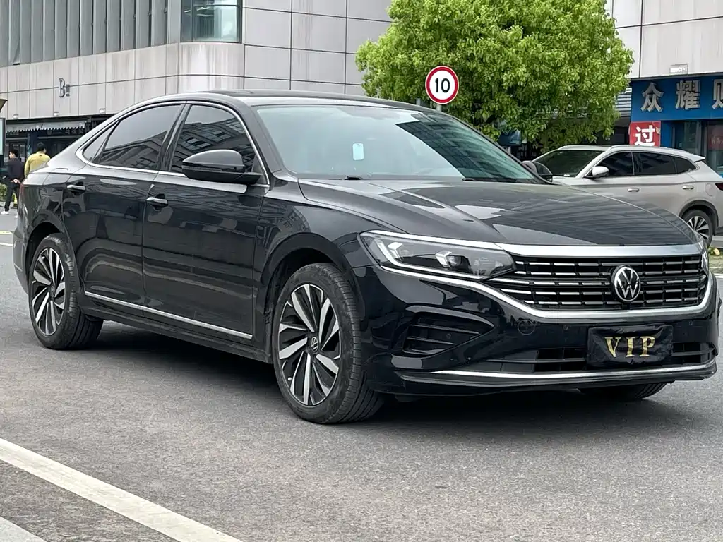 Volkswagen Passat — фото 3