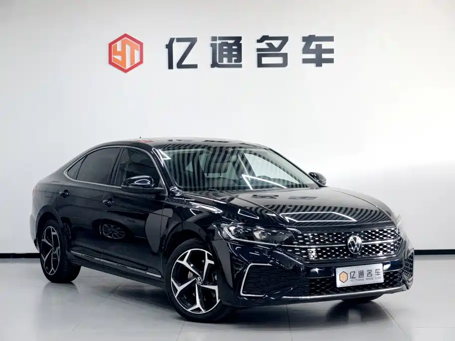 Volkswagen Passat — фото 3