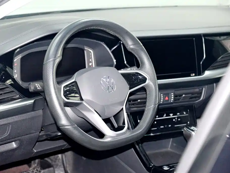Volkswagen Passat — фото 8