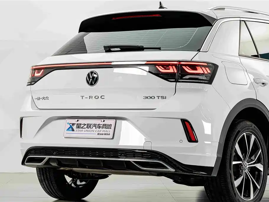 Volkswagen T-Roc — фото 7