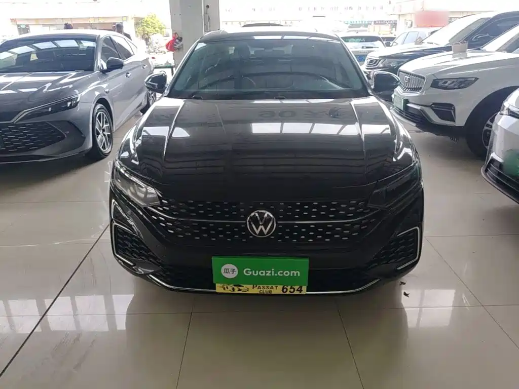 Volkswagen Passat — фото 2