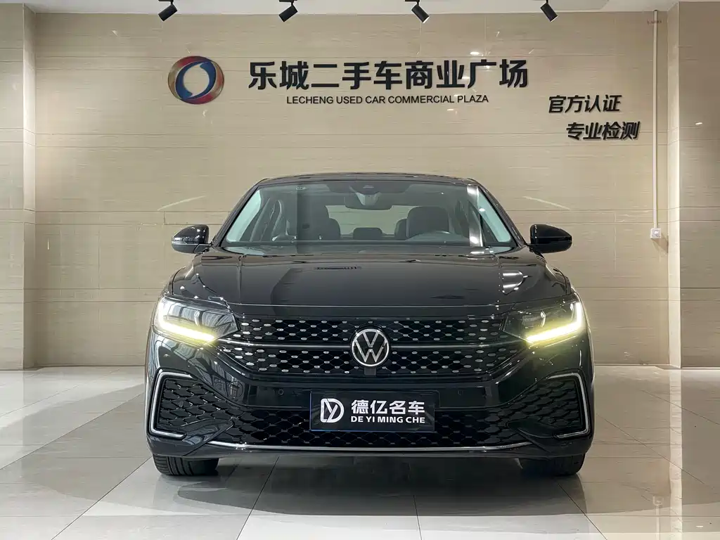 Volkswagen Passat — фото 2
