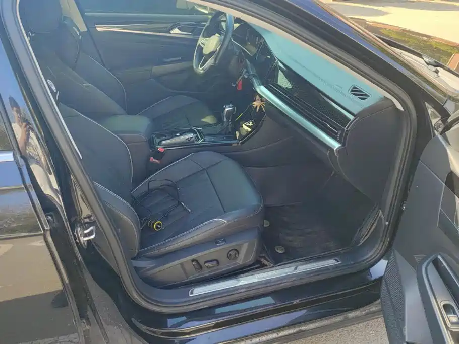 Volkswagen Passat — фото 8