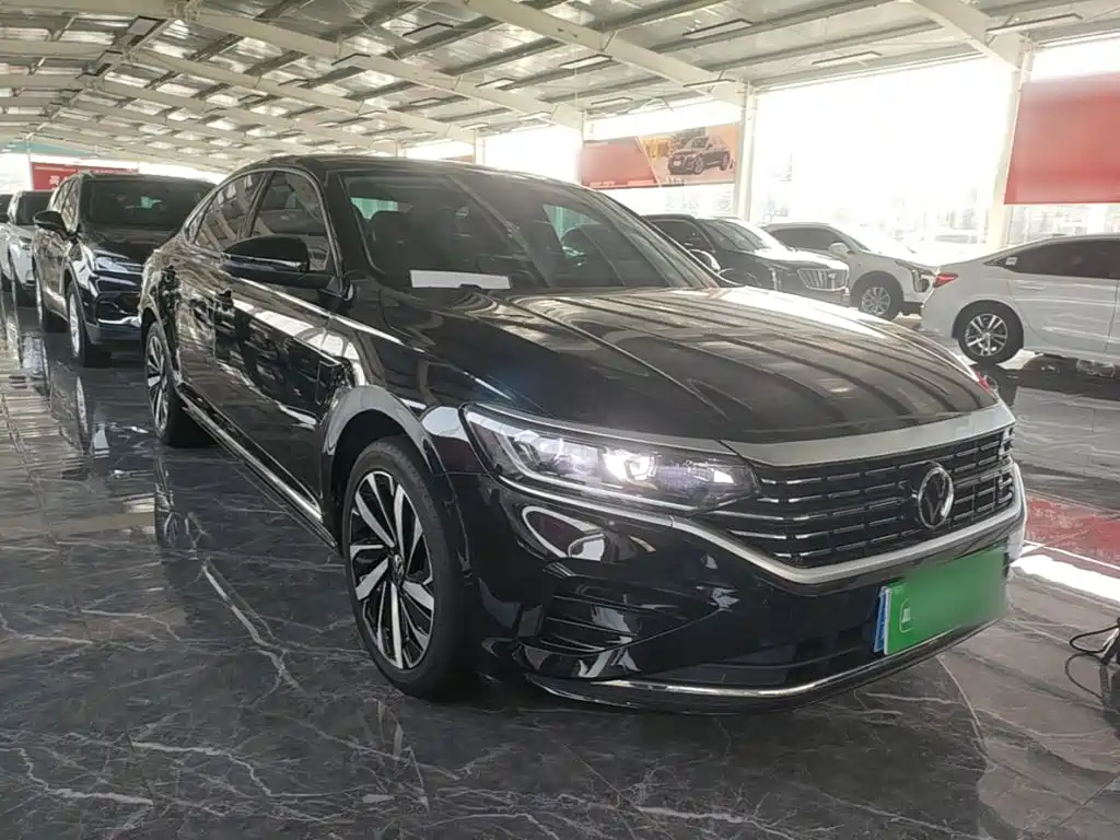 Volkswagen Passat — фото 3