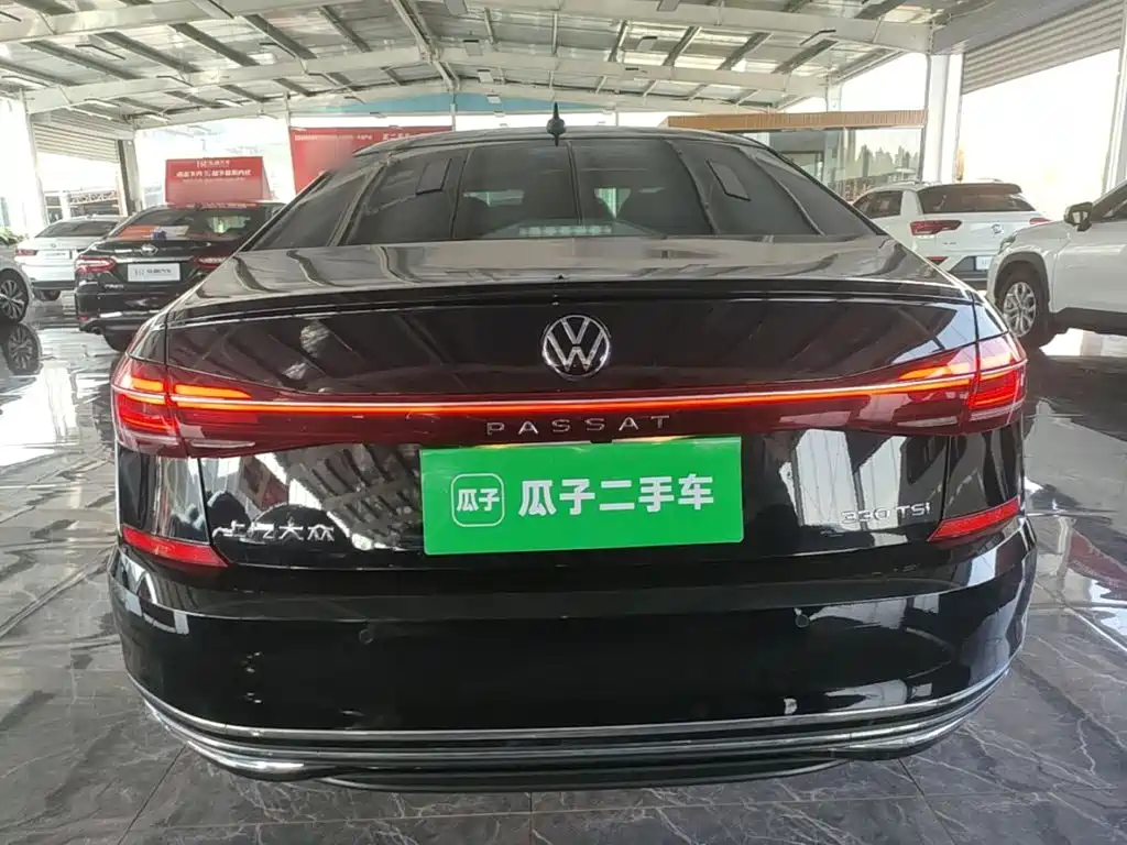 Volkswagen Passat — фото 5