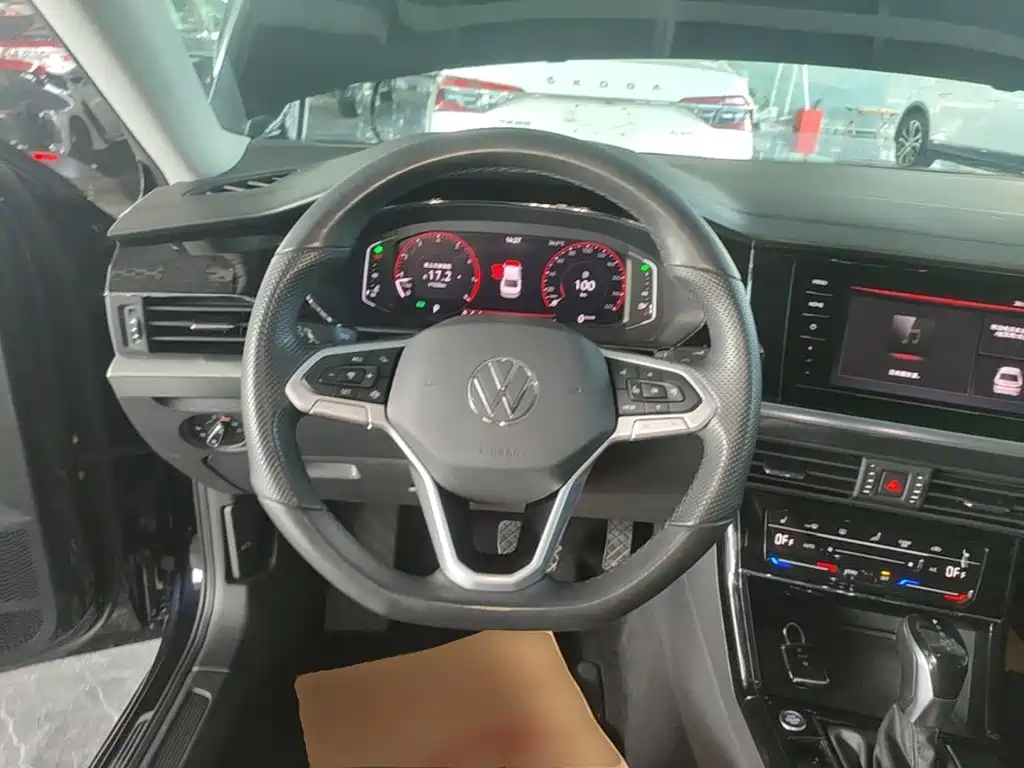 Volkswagen Passat — фото 10