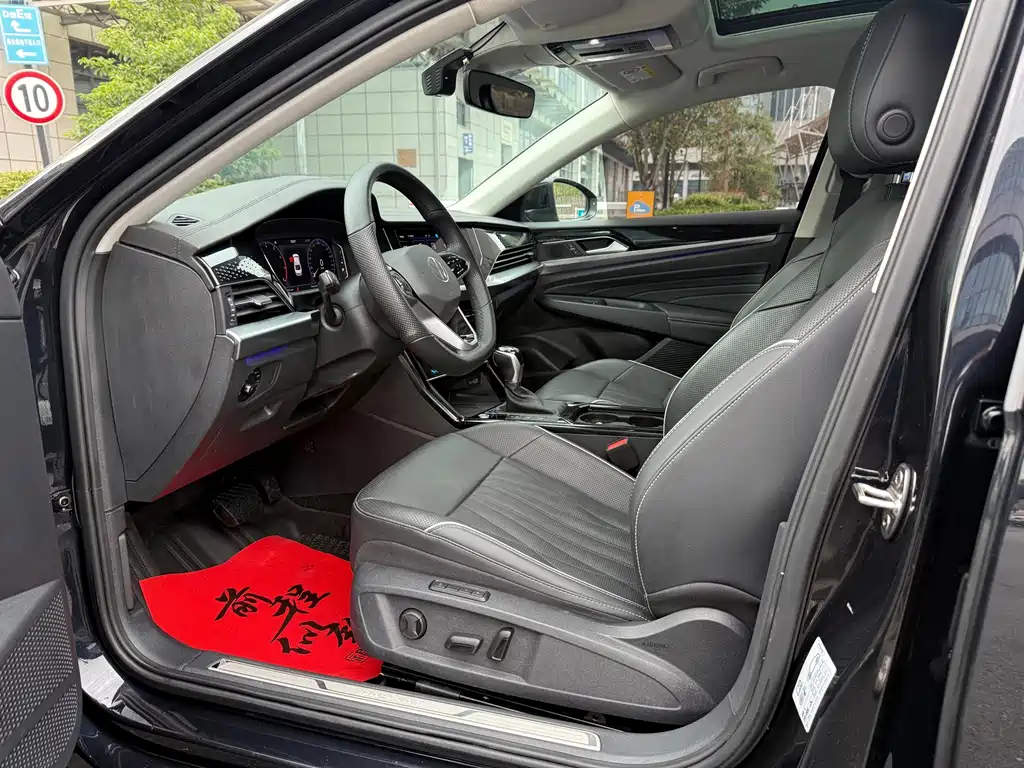 Volkswagen Passat — фото 8