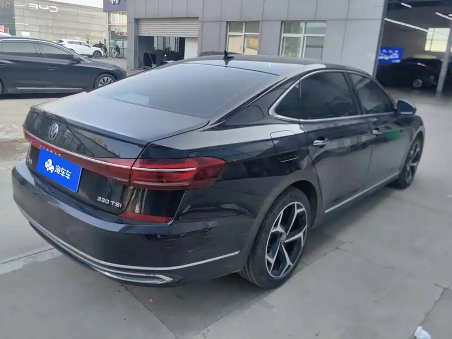 Volkswagen Passat — фото 3