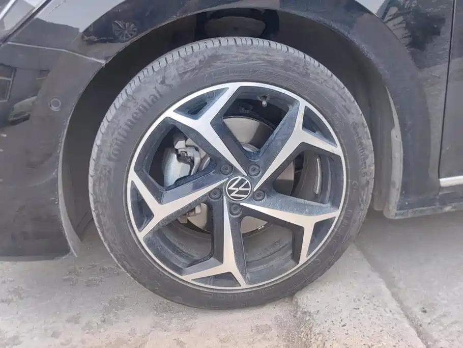 Volkswagen Passat — фото 6