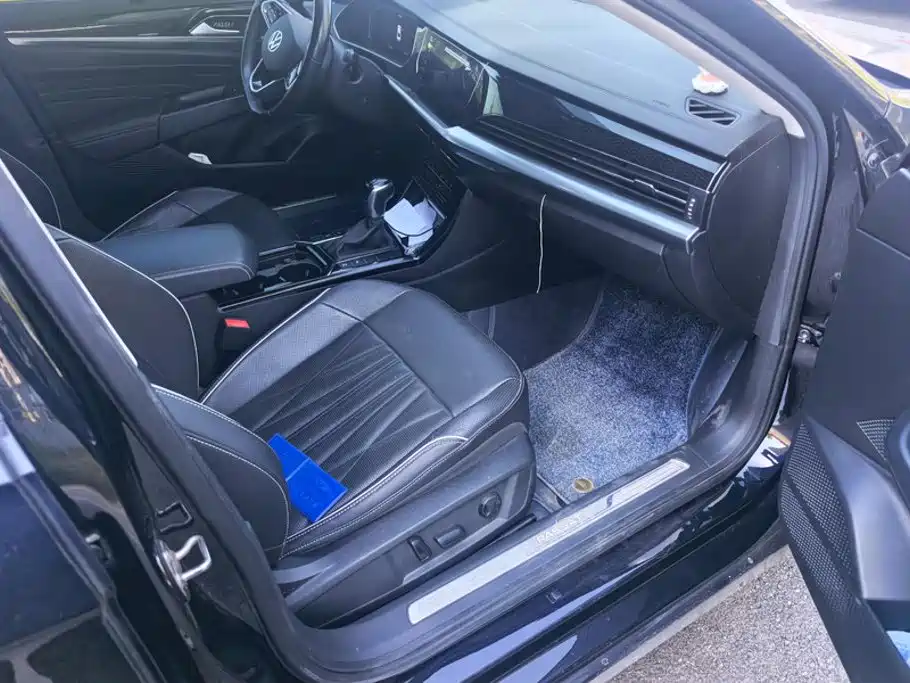 Volkswagen Passat — фото 8