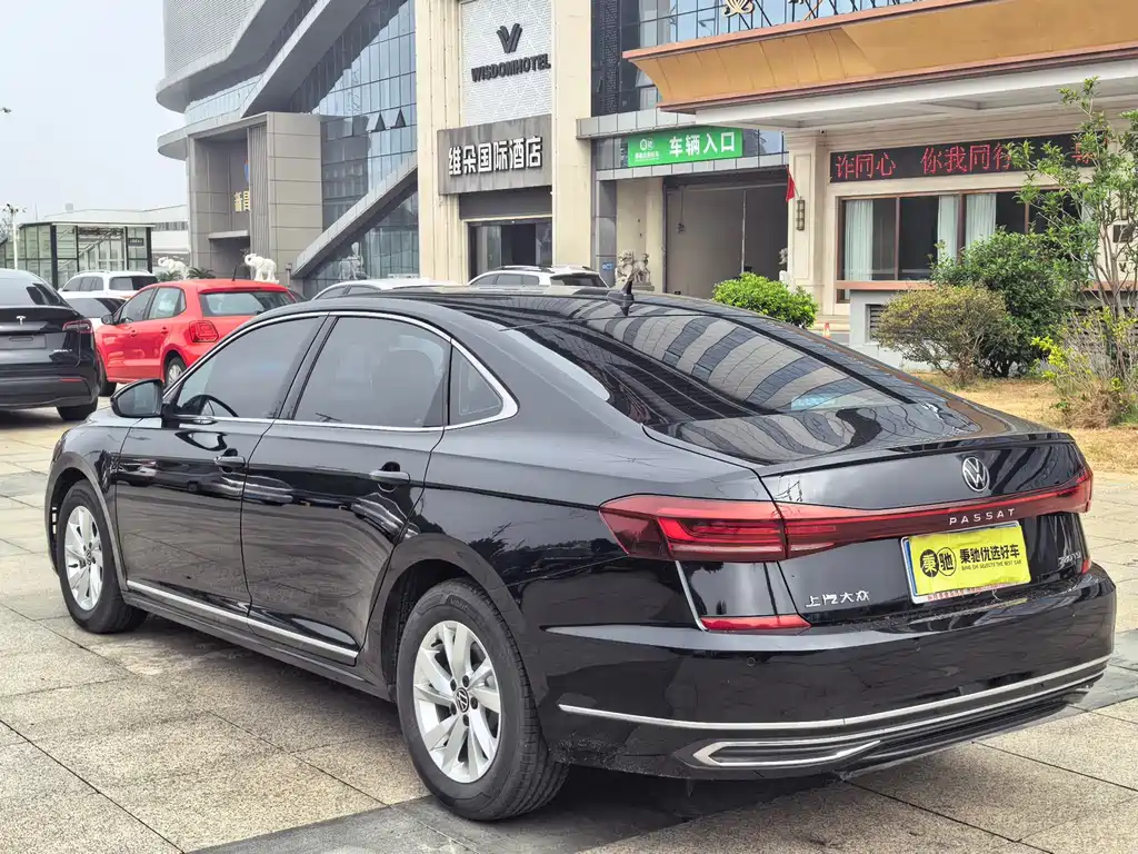 Volkswagen Passat — фото 4