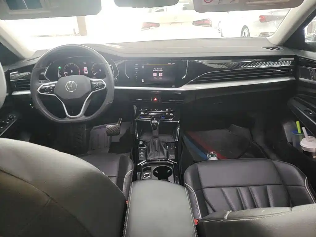 Volkswagen Passat — фото 9