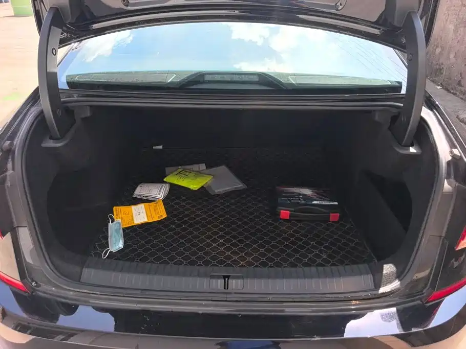 Volkswagen Passat — фото 4