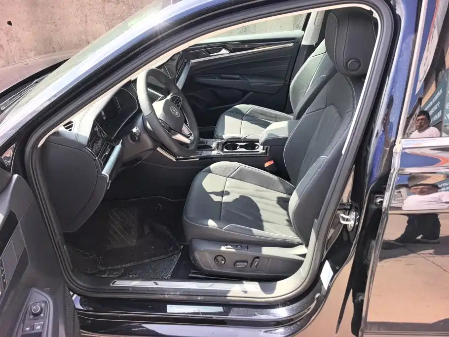 Volkswagen Passat — фото 9