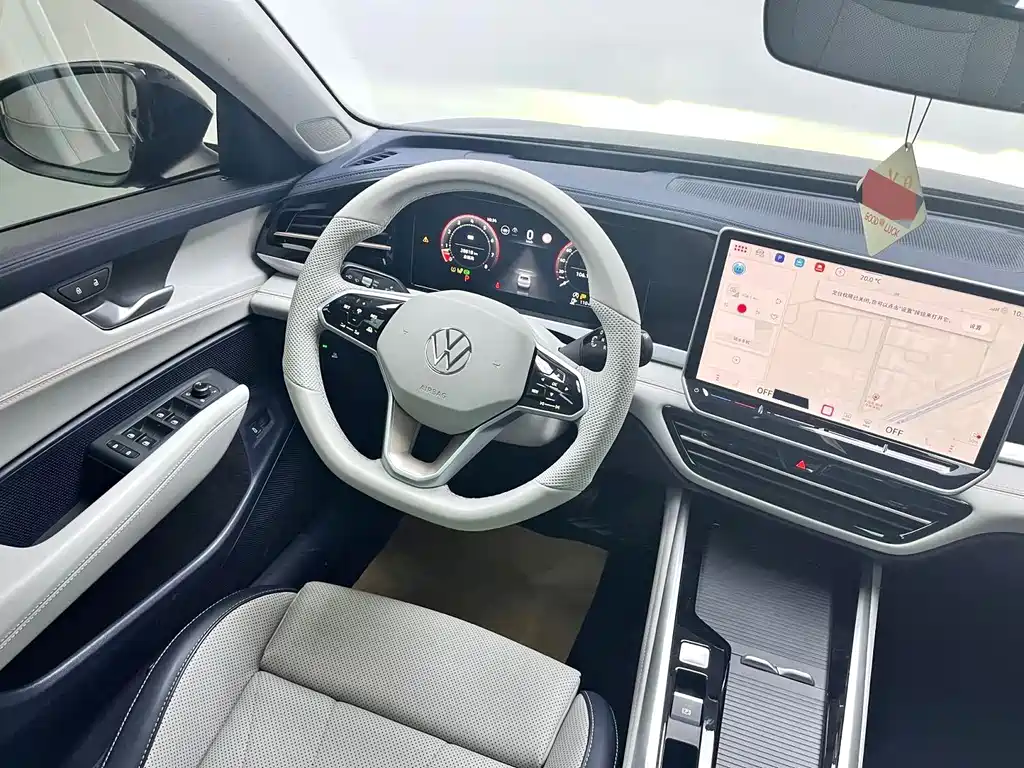 Volkswagen Passat — фото 6