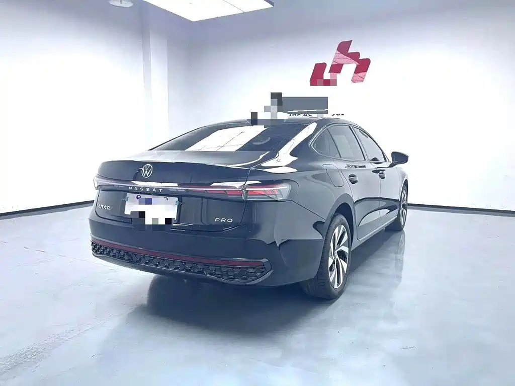 Volkswagen Passat — фото 9
