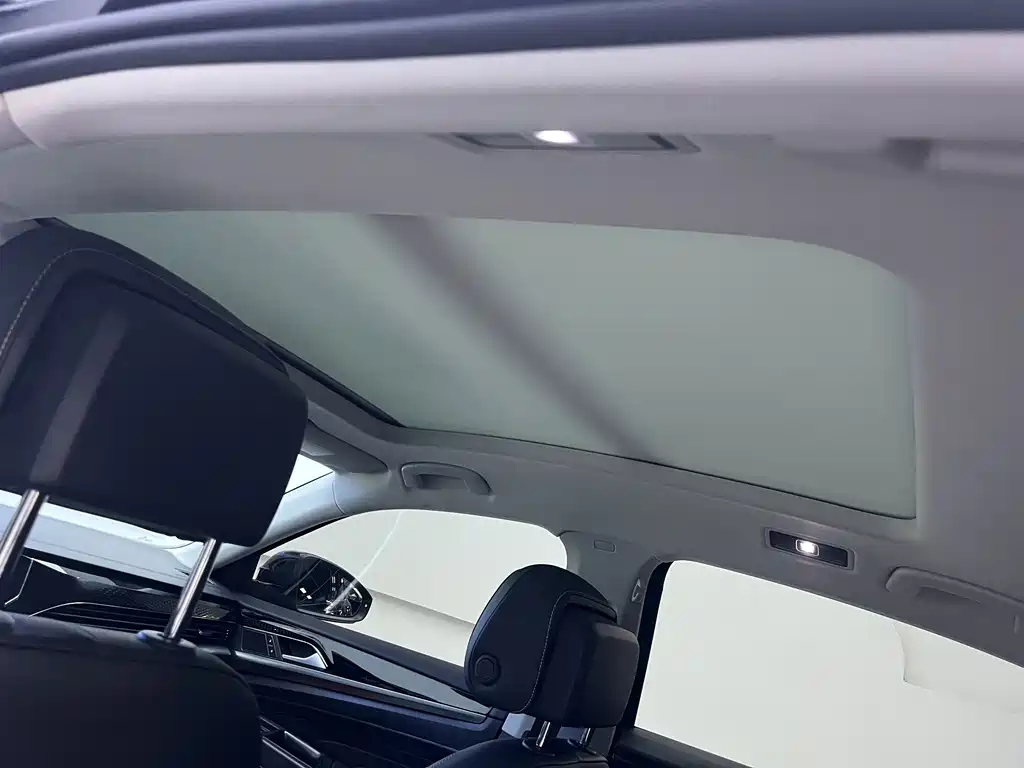 Volkswagen Passat — фото 5
