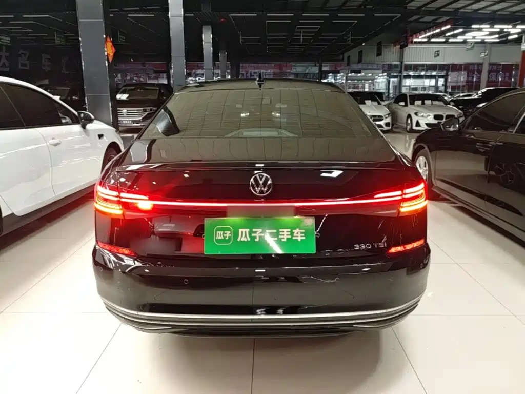 Volkswagen Passat — фото 5