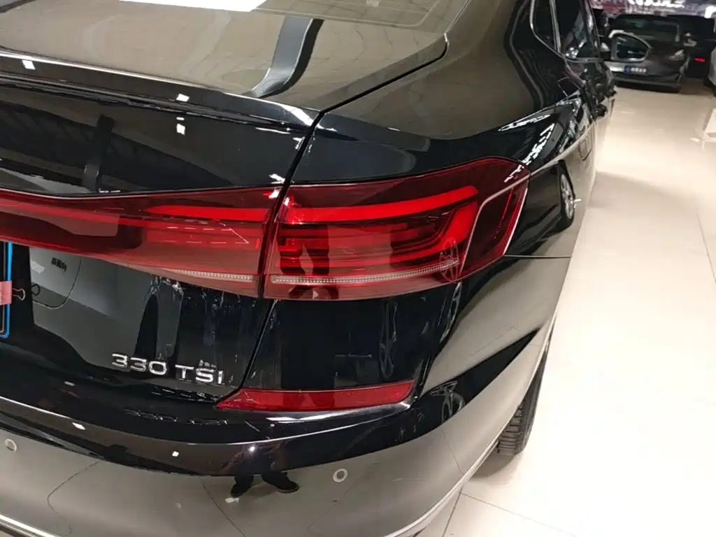 Volkswagen Passat — фото 7