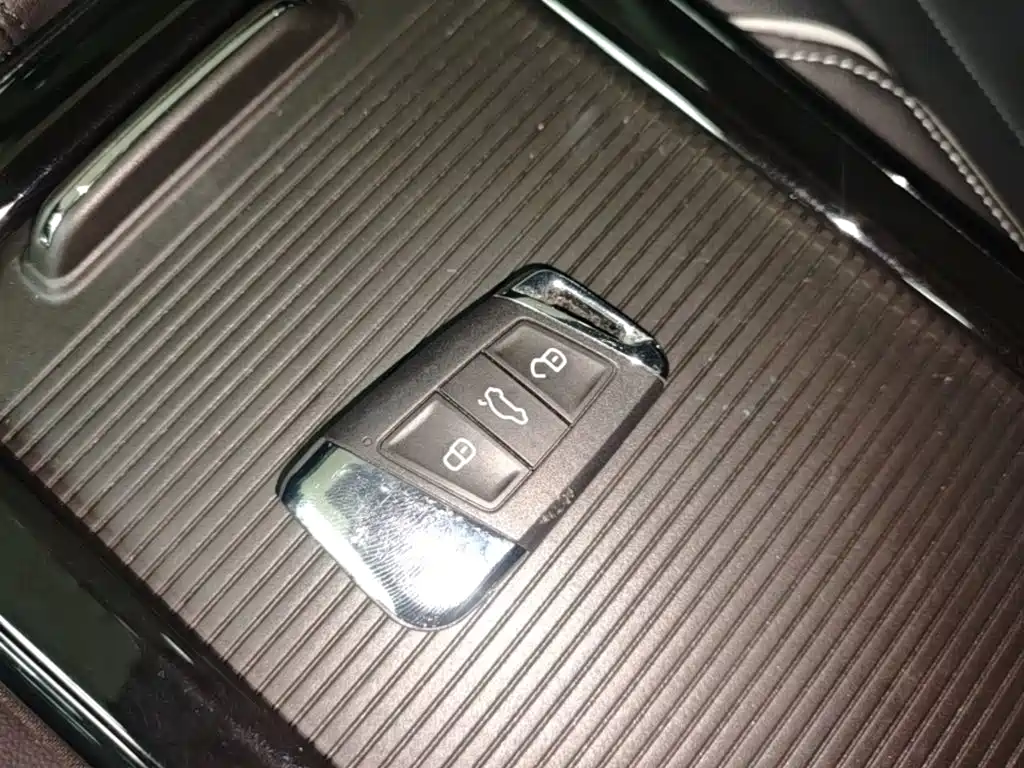 Volkswagen Passat — фото 8