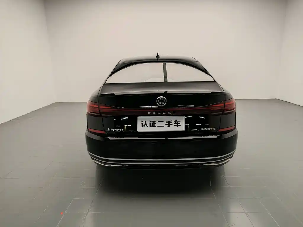 Volkswagen Passat — фото 6