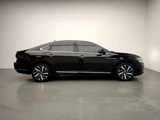 Volkswagen Passat — фото 8