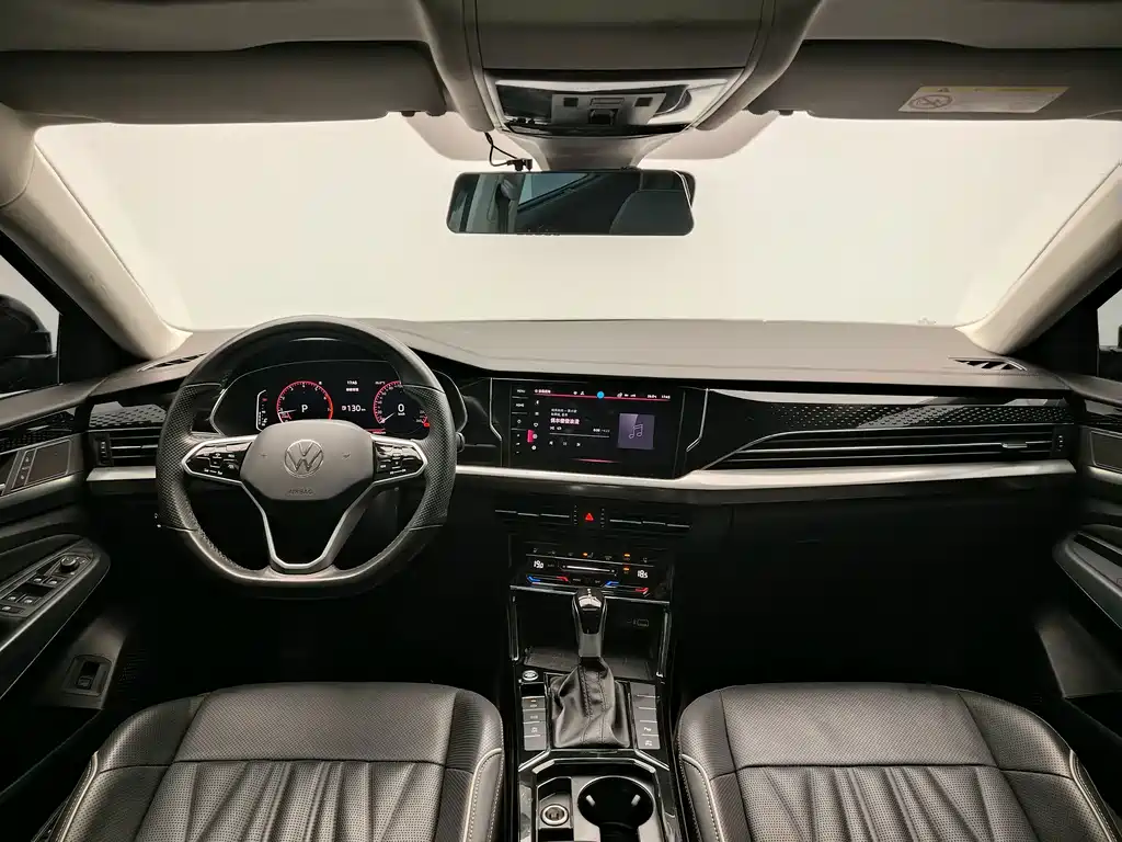 Volkswagen Passat — фото 9