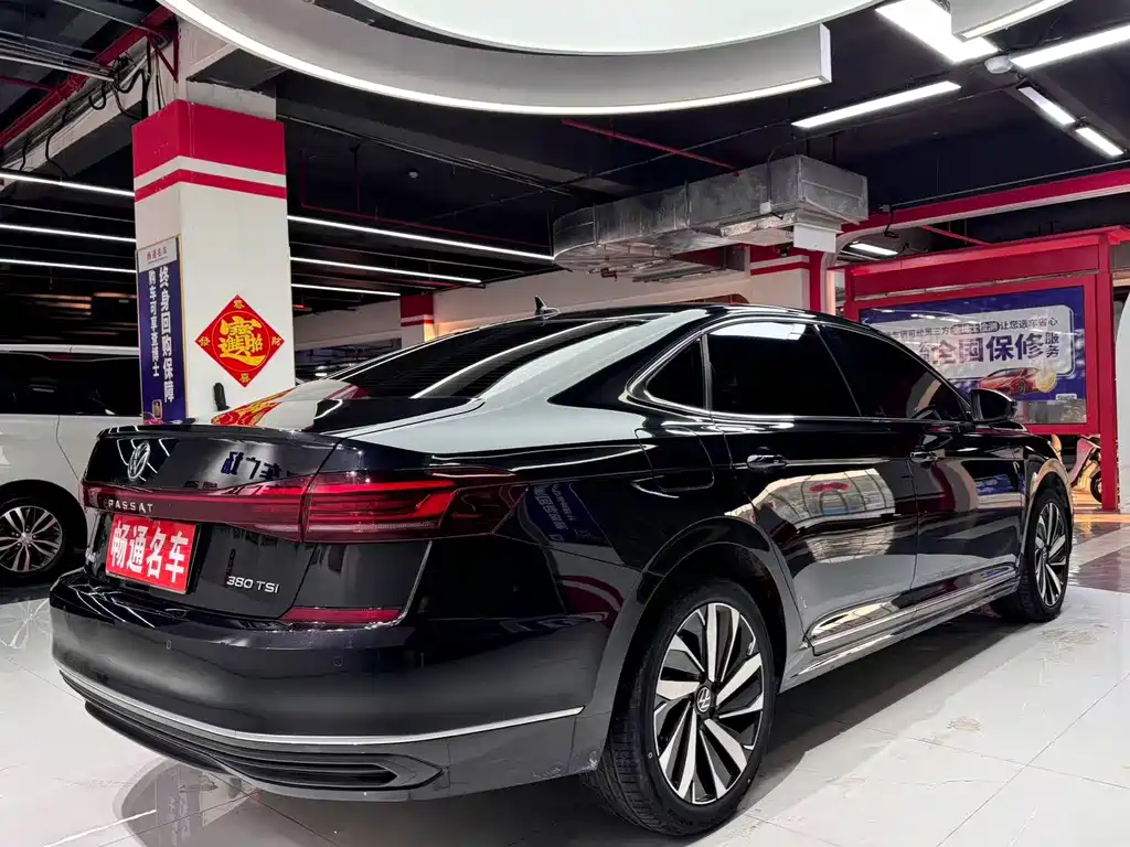 Volkswagen Passat — фото 9