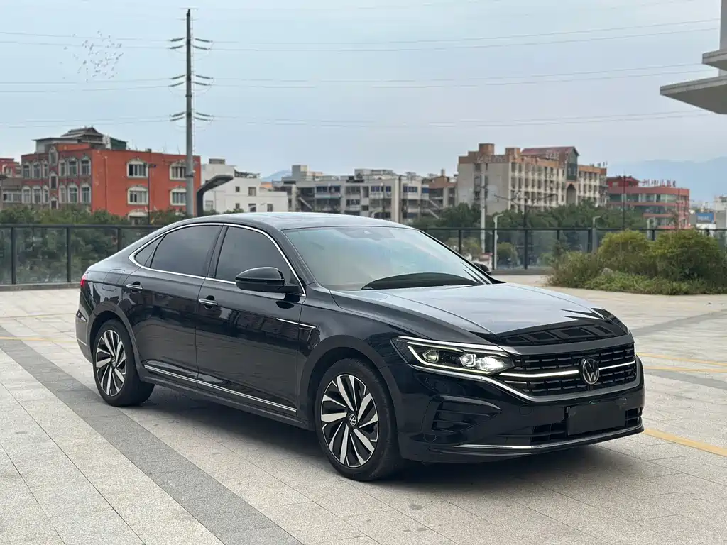 Volkswagen Passat — фото 3