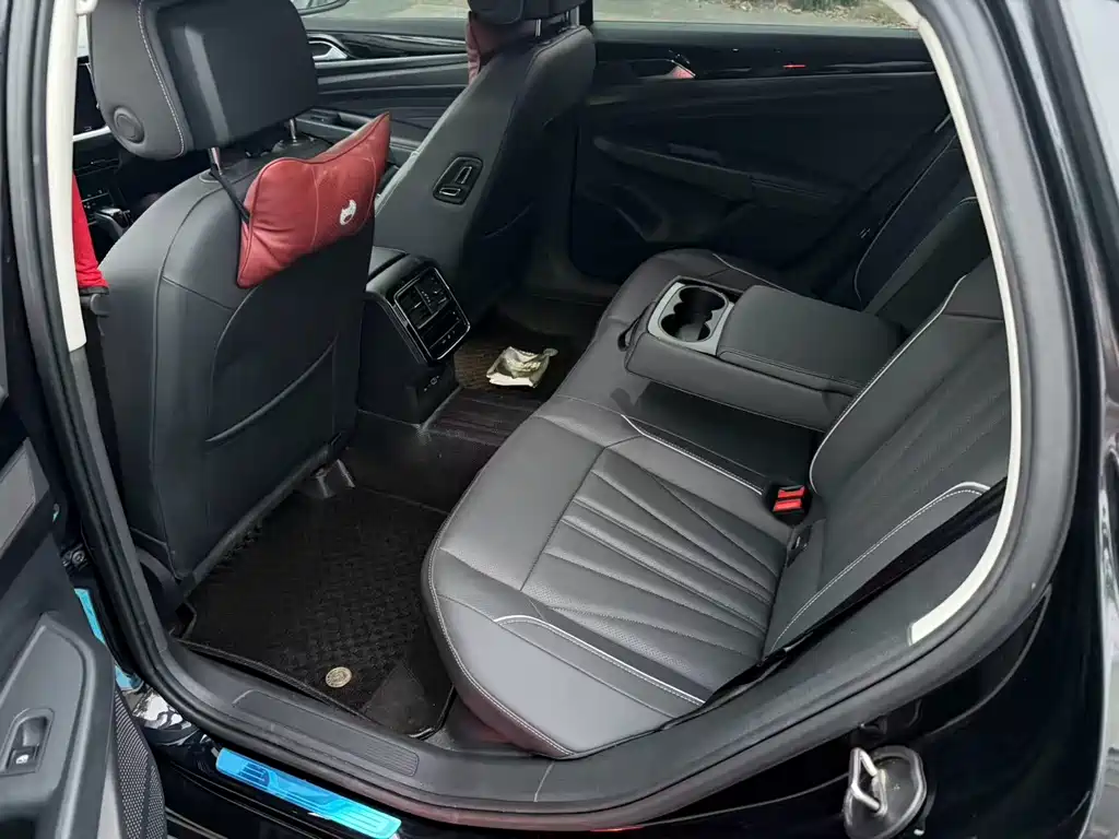 Volkswagen Passat — фото 4