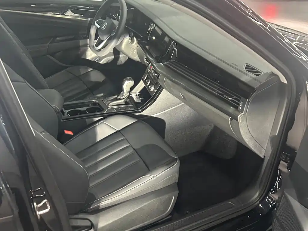 Volkswagen Passat — фото 7