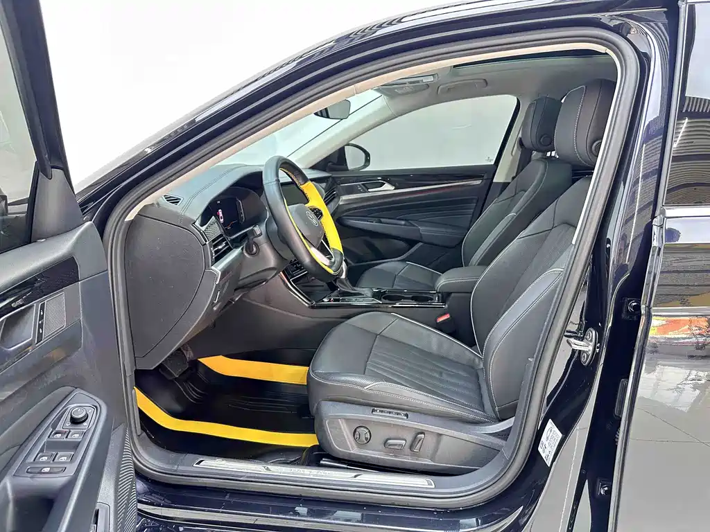 Volkswagen Passat — фото 8
