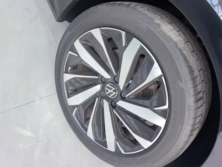 Volkswagen Passat — фото 6