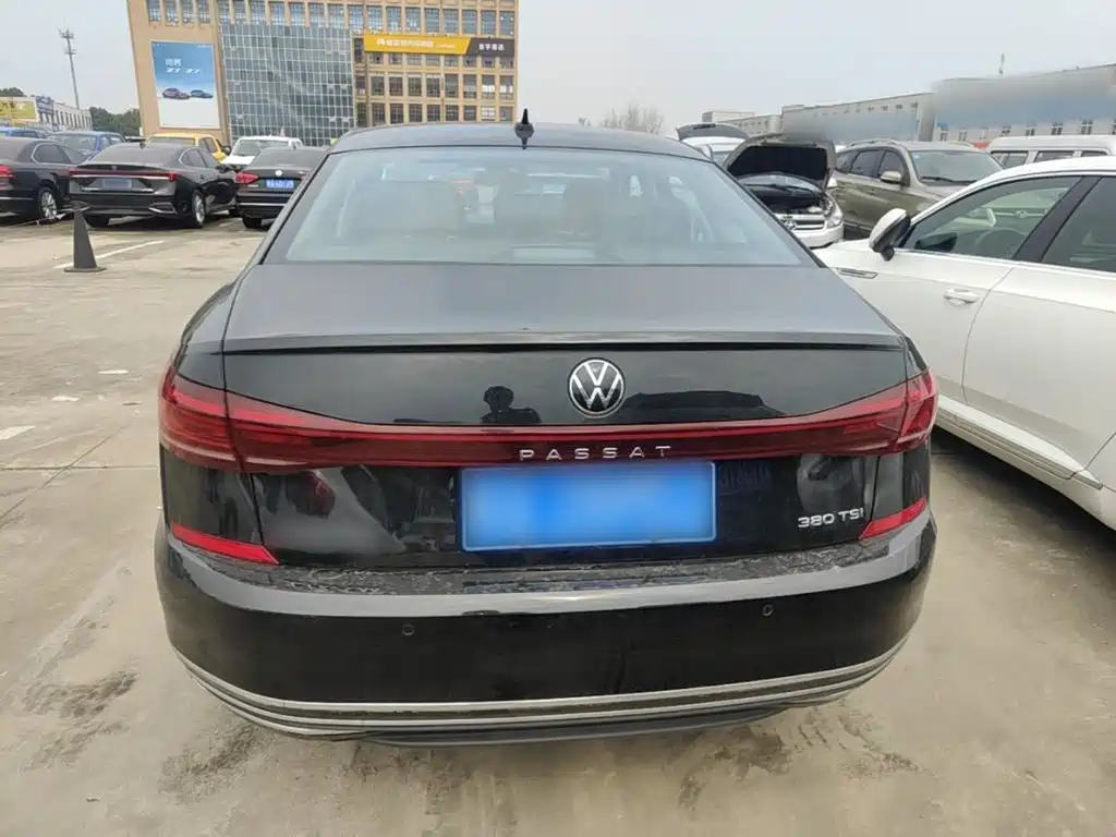 Volkswagen Passat — фото 5