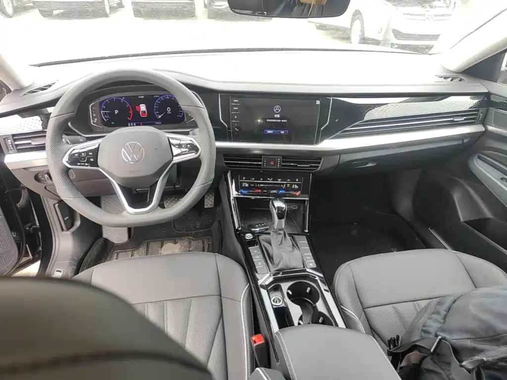 Volkswagen Passat — фото 9