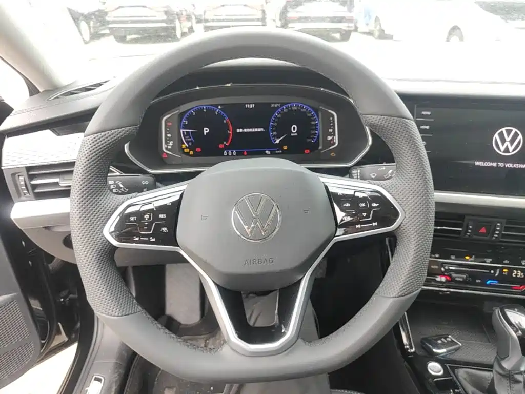 Volkswagen Passat — фото 10