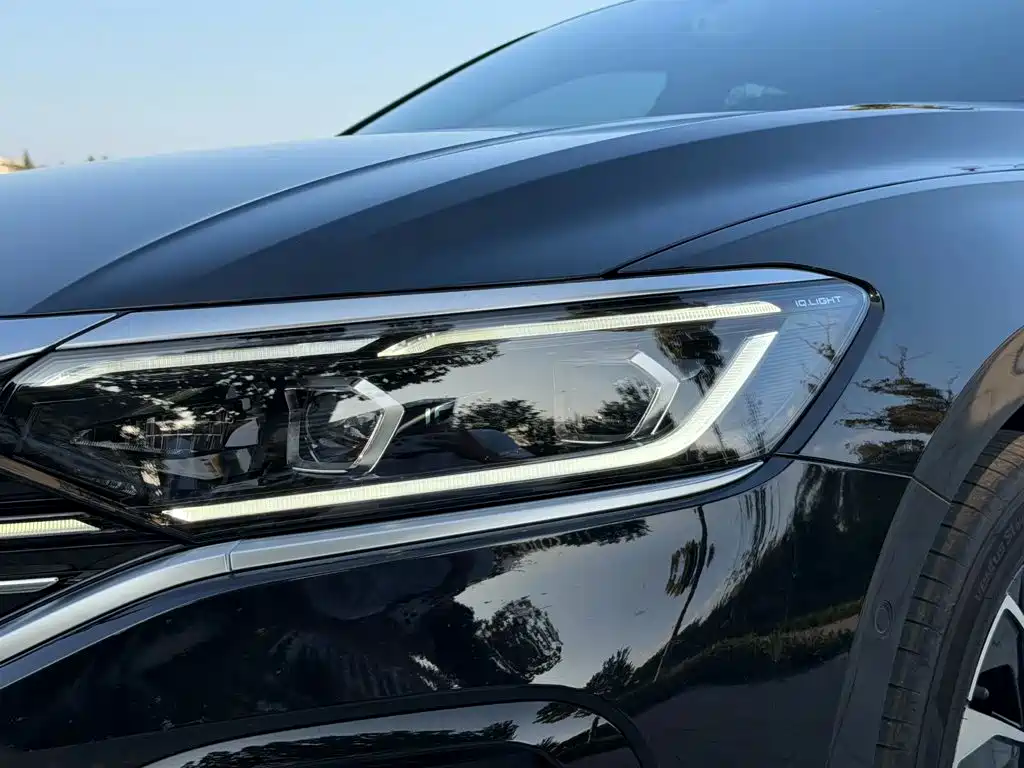 Volkswagen Passat — фото 2