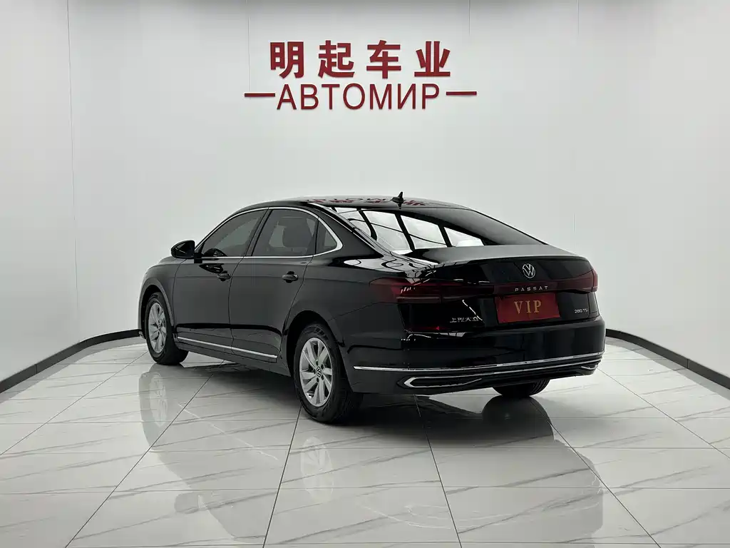 Volkswagen Passat — фото 7