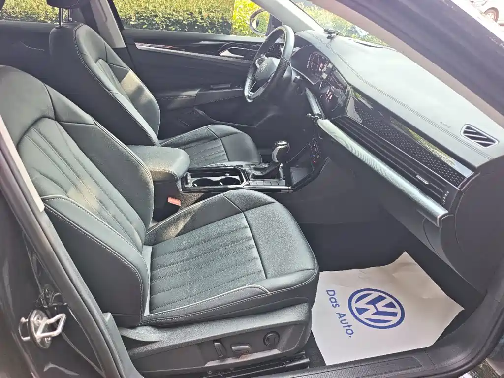 Volkswagen Passat — фото 8