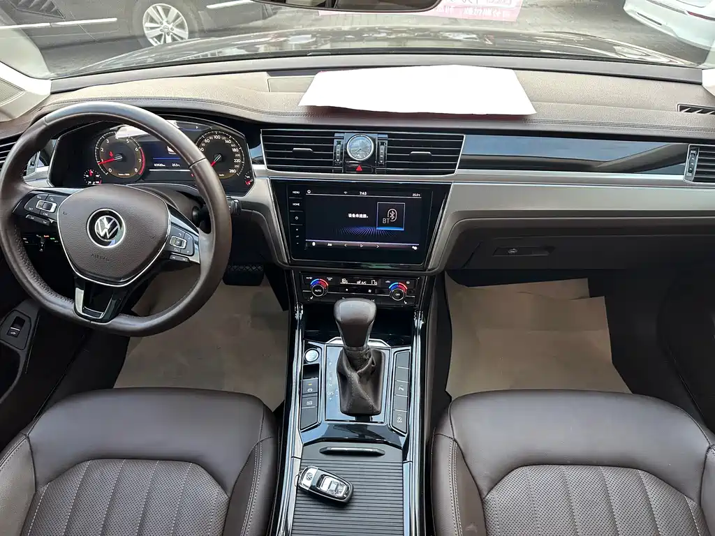 Volkswagen Phideon — фото 8