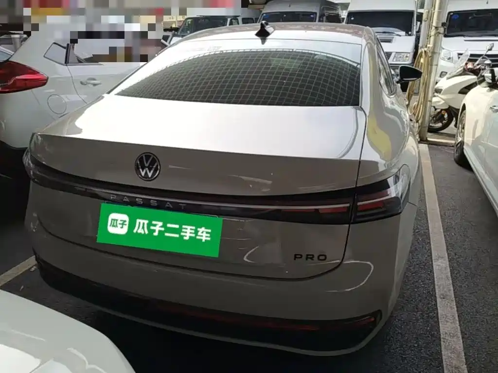 Volkswagen Passat — фото 4