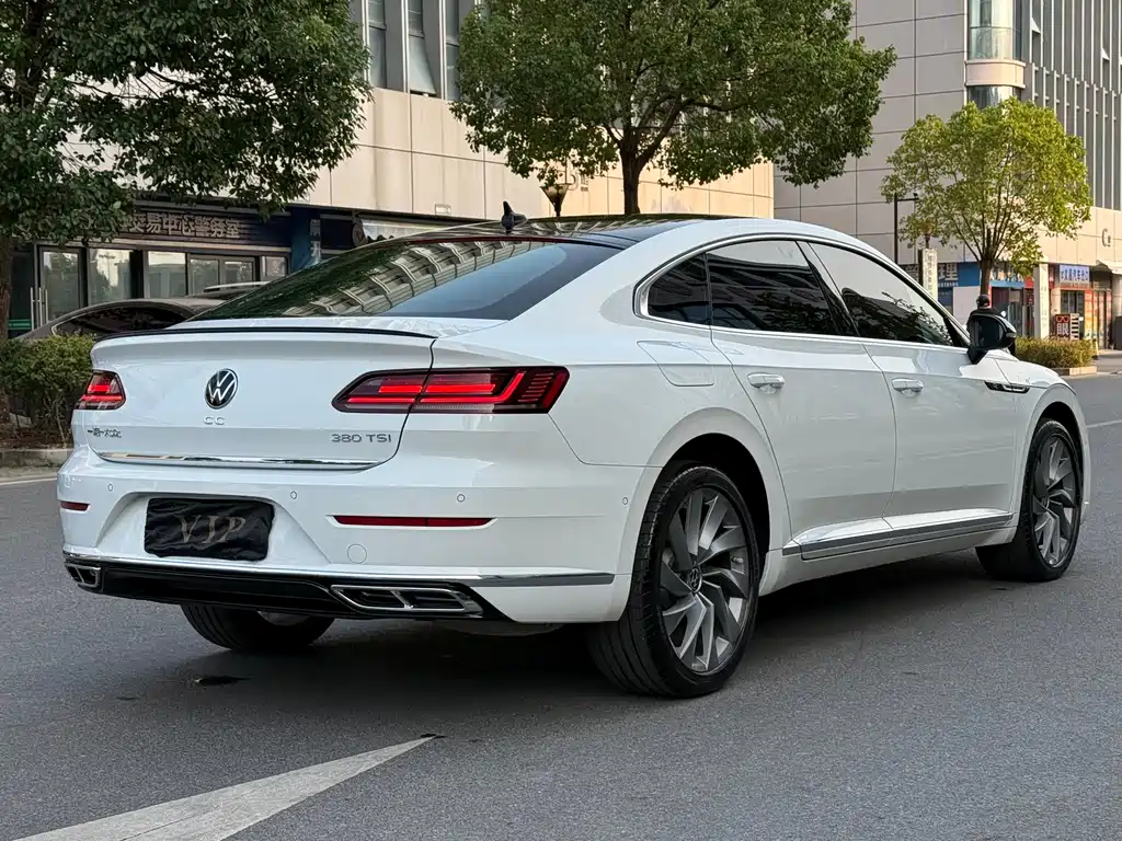 Volkswagen CC — фото 4
