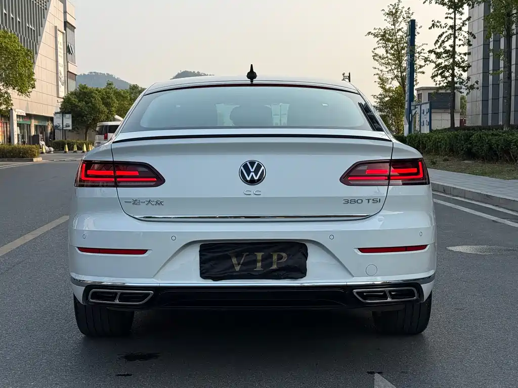 Volkswagen CC — фото 5