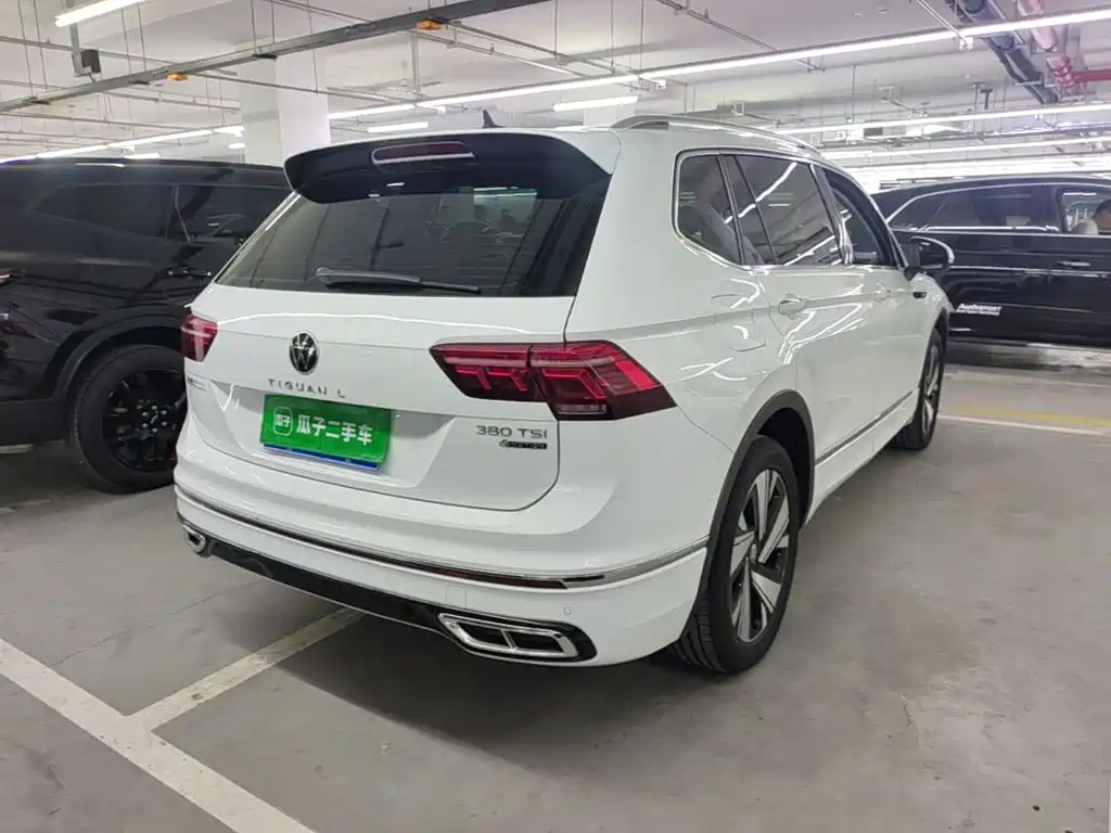 Volkswagen Tiguan L — фото 6