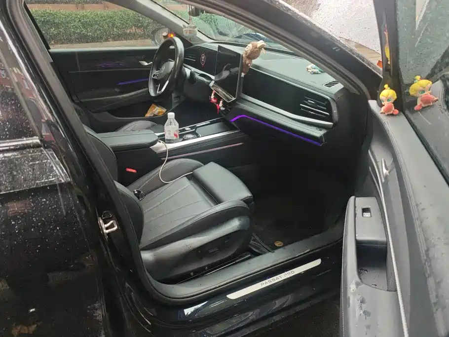 Volkswagen Passat — фото 8