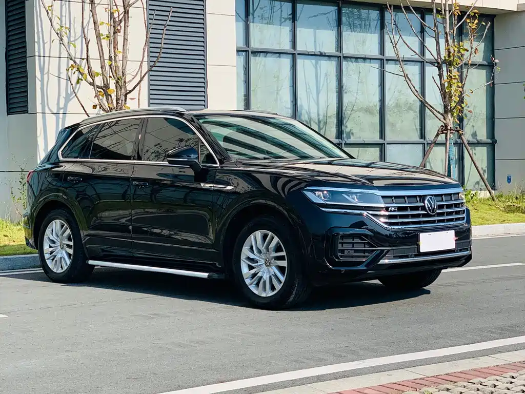 Volkswagen Touareg — фото 3